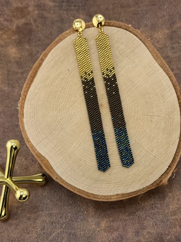 Midnight-Glow-earrings-handcrafted-with-Miyuki-glass-beads-woven-piece-by-piece-in-an-elegant-and-sophisticated-design